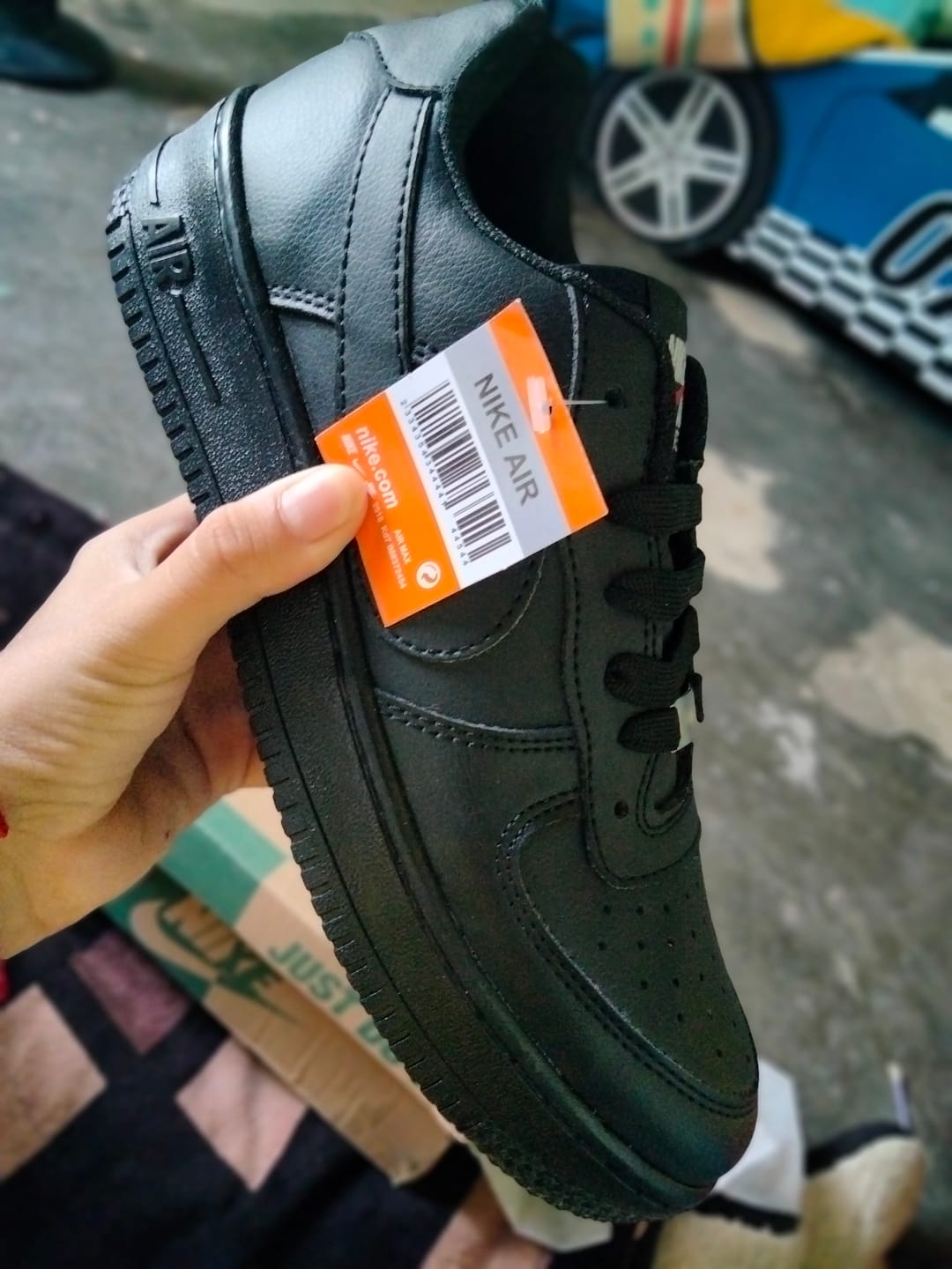 Customer photo review of Tenis 270 Negro Total