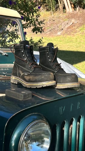 Customer photo review of 6 Inch Gallatin Lug Sole Safety
