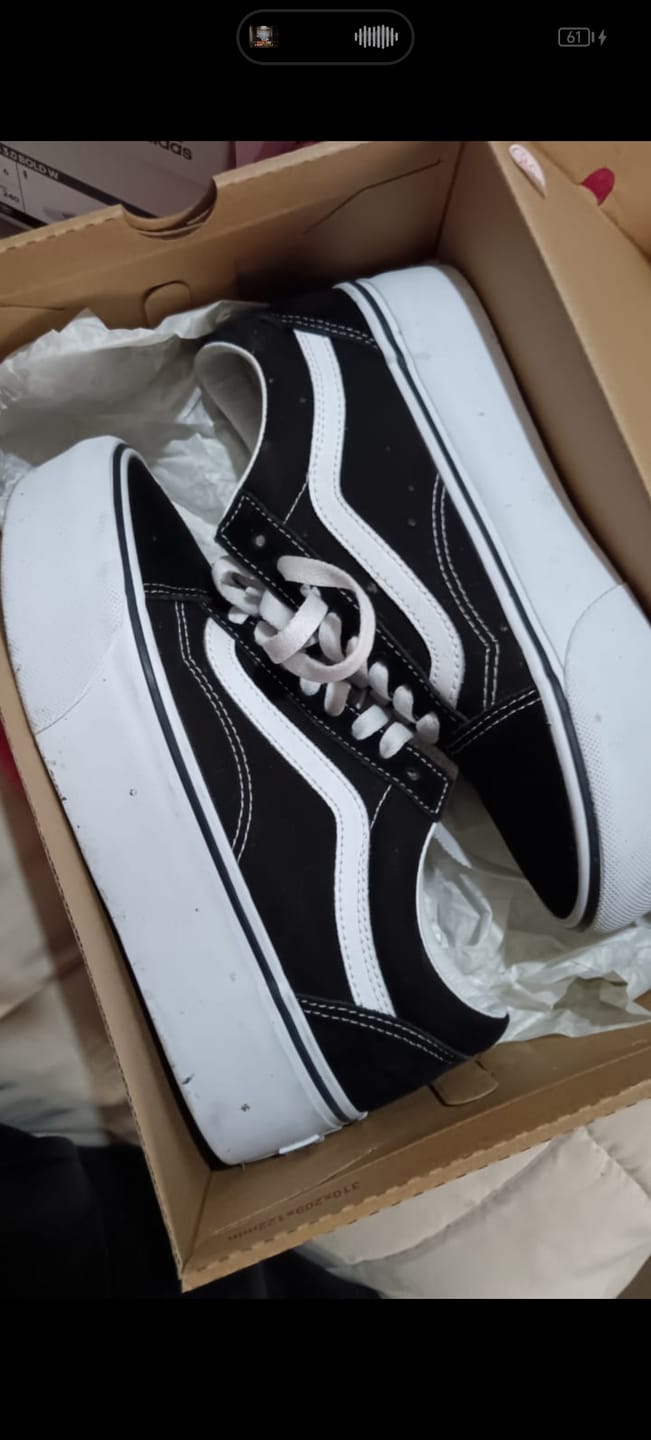 Customer photo review of Zapatilla Vans Old Skool Stackform Mujer Negro