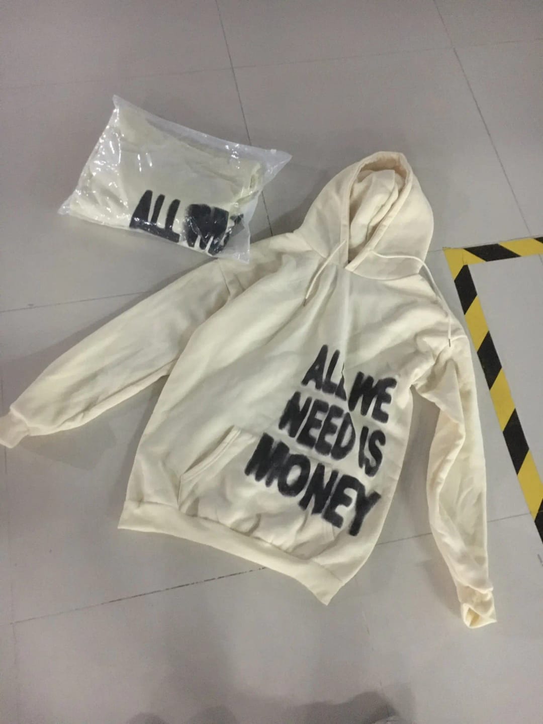 Customer photo review of Oversized Letter Hoodie
