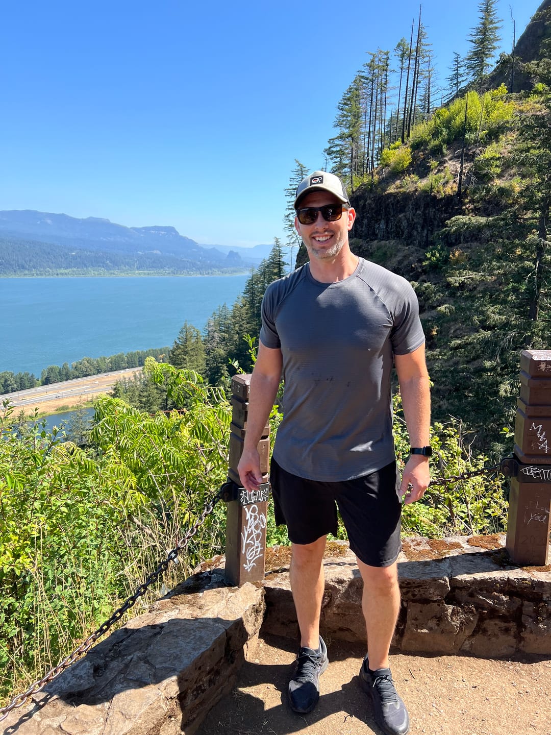 Customer photo review of Cardinal Charcoal Workout Shirt