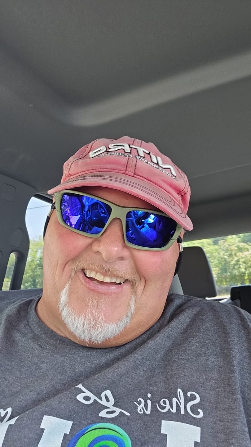 Customer photo review of Grizzly Fishing Pro Sunglasses Kit