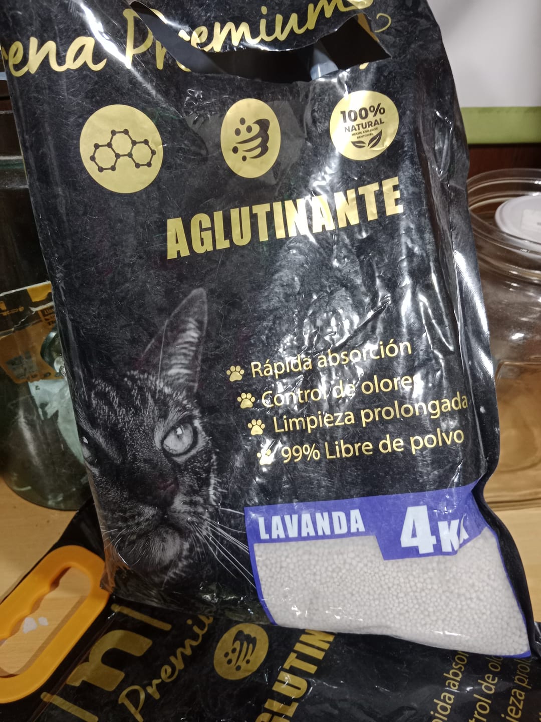 Customer photo review of Arena Minino Aglutinante 20kg + 4kg Regalo
