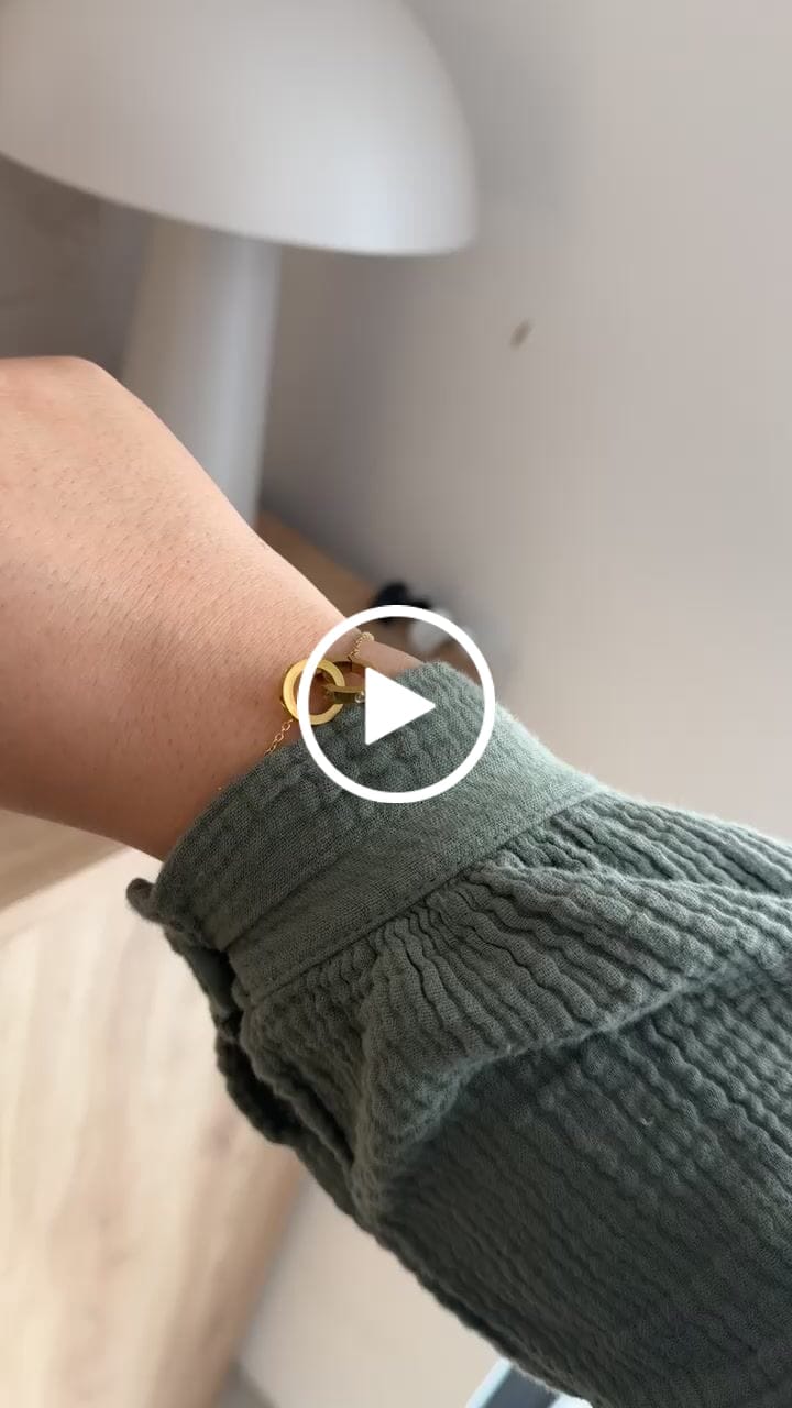 Customer video review of Arianna Armband | 18K vergoldet
