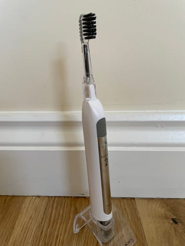 Customer photo review of Soladey Rhythm 2 Multi-Action Sonic Ionic Oscillating Toothbrush