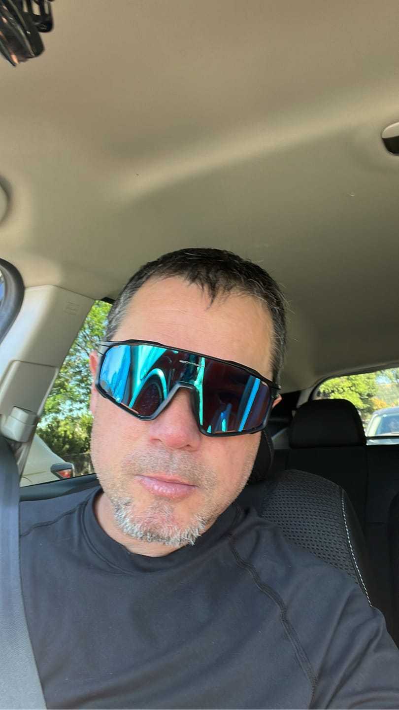 Customer photo review of Kapvoe X76 Sports Sunglasses