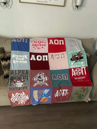 T-shirt quilt from trinity university by Anna Laura from AL