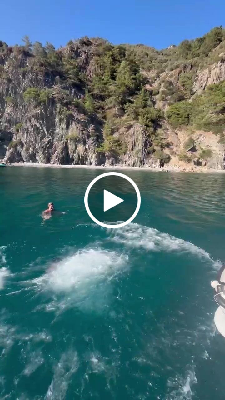 Customer video review of Blue Tuna
