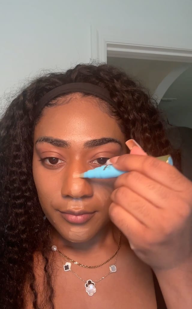 Customer photo review of Complexion Fix Concealer