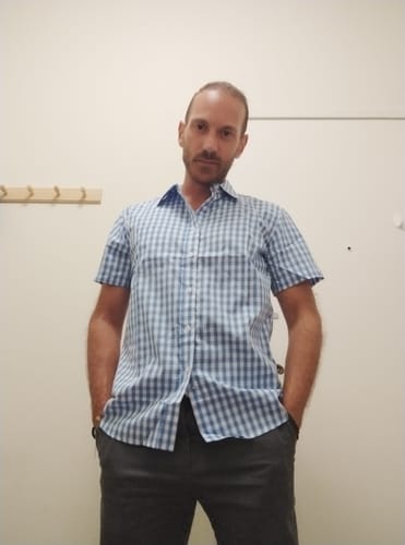 Customer photo review of Chemise décontractée en coton à carreaux pour hommes