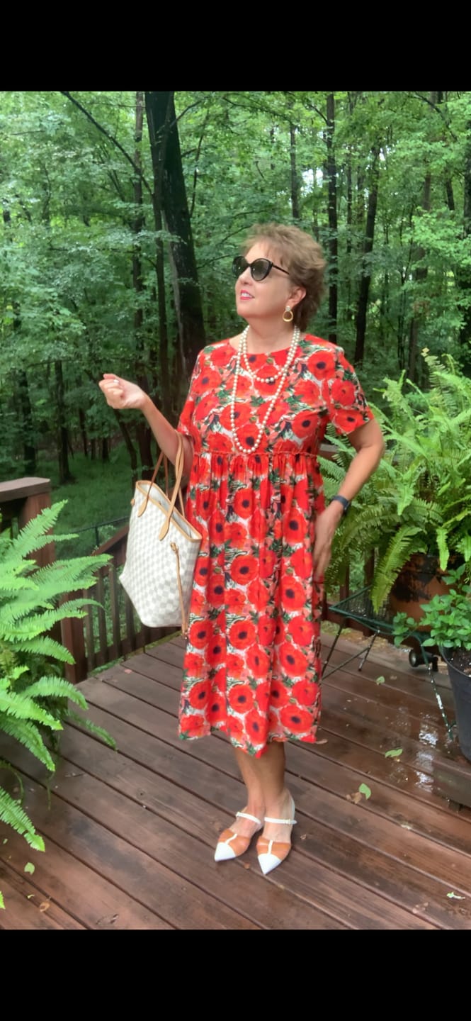 Customer photo review of Plus Size - Women Floral Vintage Casual Short Sleeve Dress