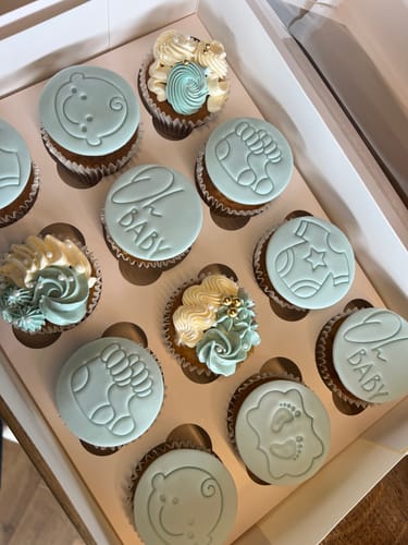 Customer photo review of Custom Cakes