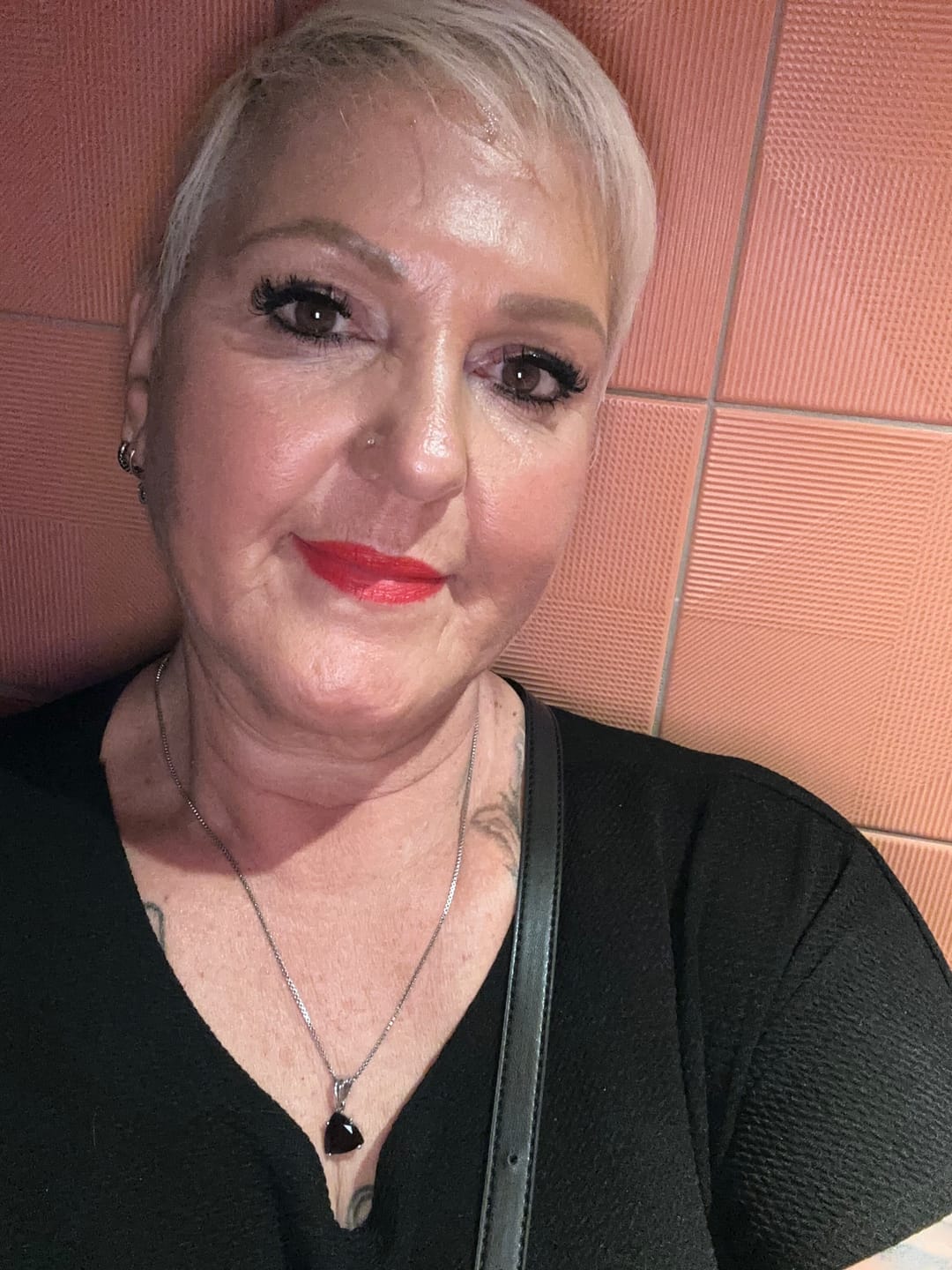 Customer photo review of Purely Lashes Lash Growth Serum