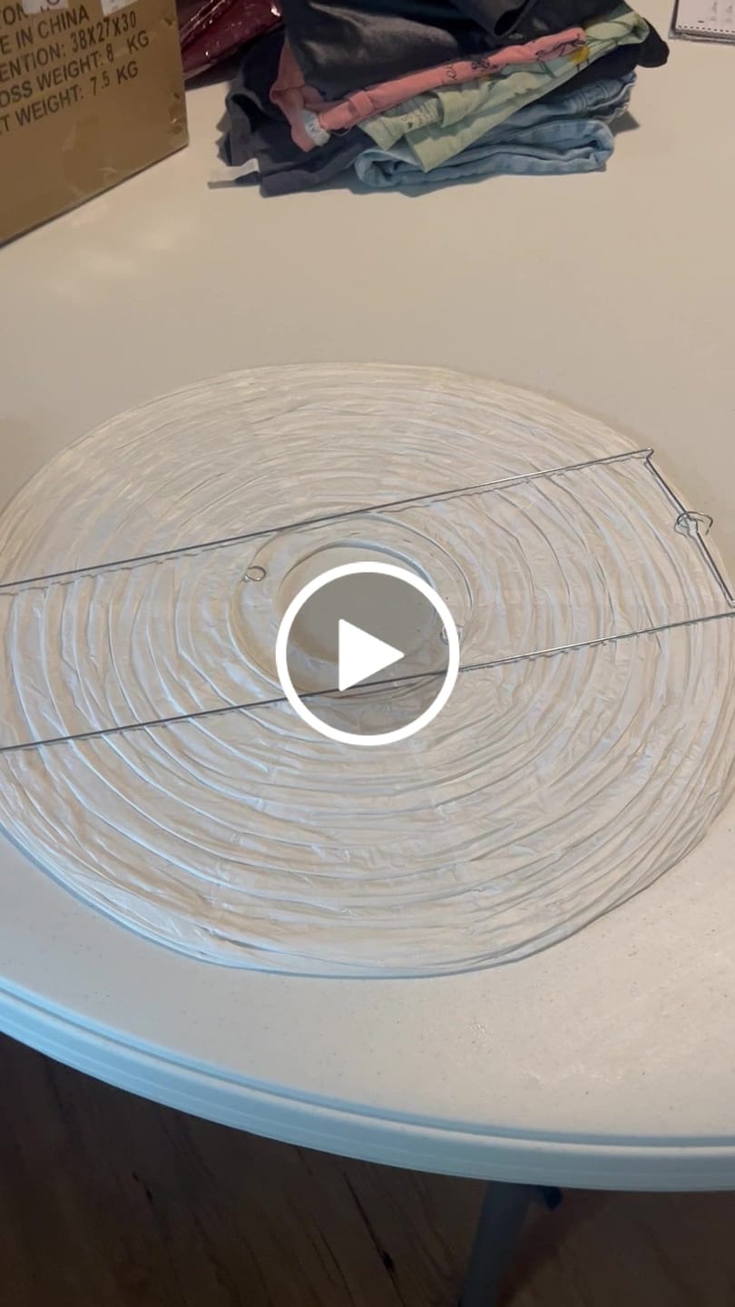 Customer video review of BULK PACK (10) 20" White Round Paper Lanterns, Even Ribbing, Hanging Decoration