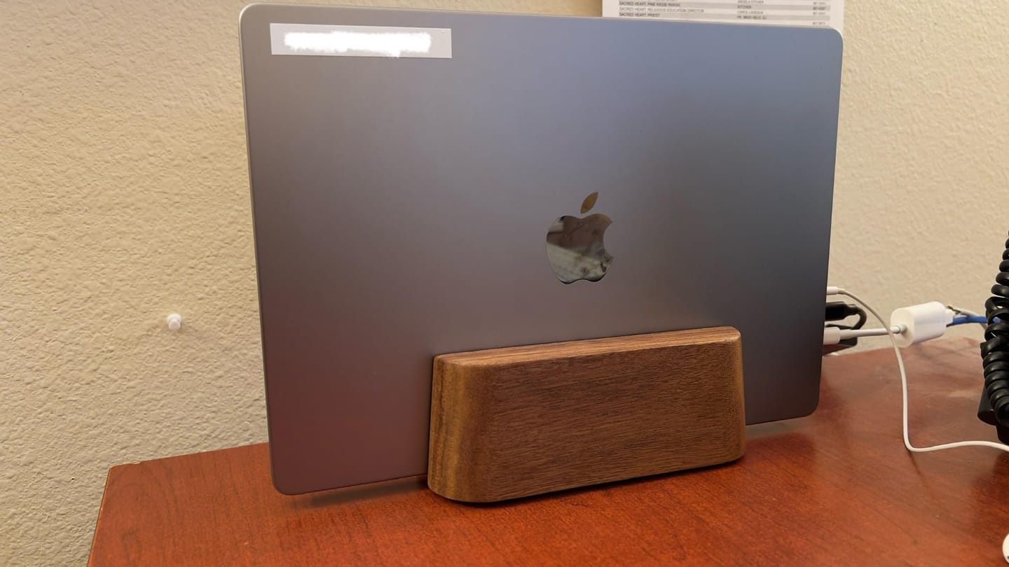 Customer photo review of Laptop Stand