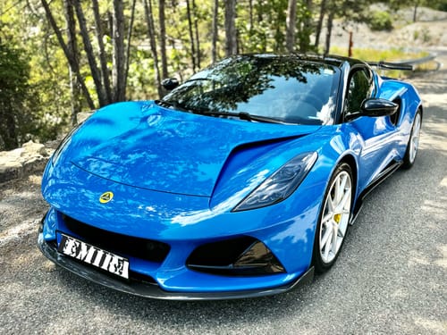 Customer photo review of Emira Carbon Fiber Front Spitter by Aerie Performance