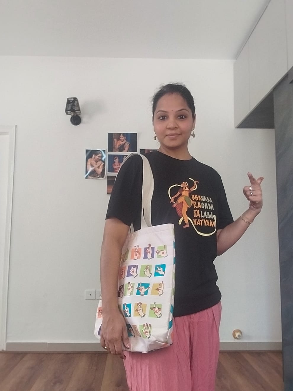 Customer photo review of Hasta Harmony | Tote Bag