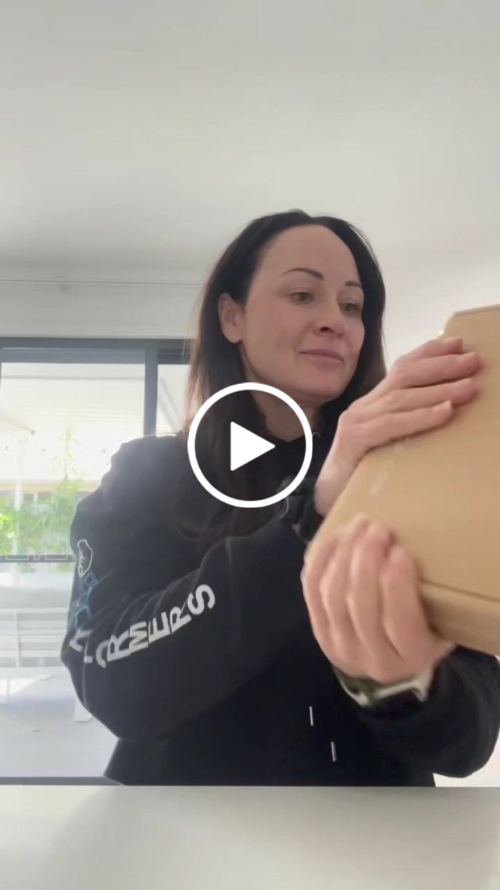 Customer video review of Twilight Twist 🌓 Twilight Twist Crop + Nightfall Tights + FREE Tee