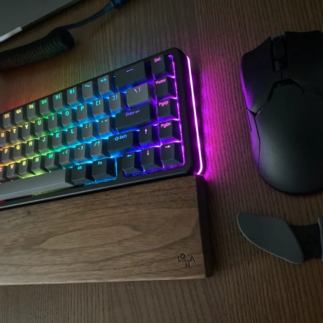Customer photo review of American Black Walnut Keyboard Palm Rest
