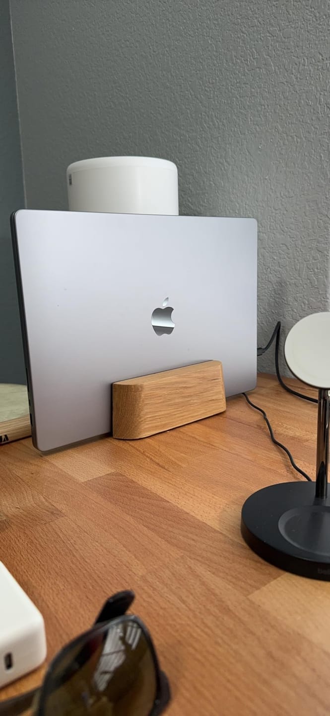 Customer photo review of Laptop Stand
