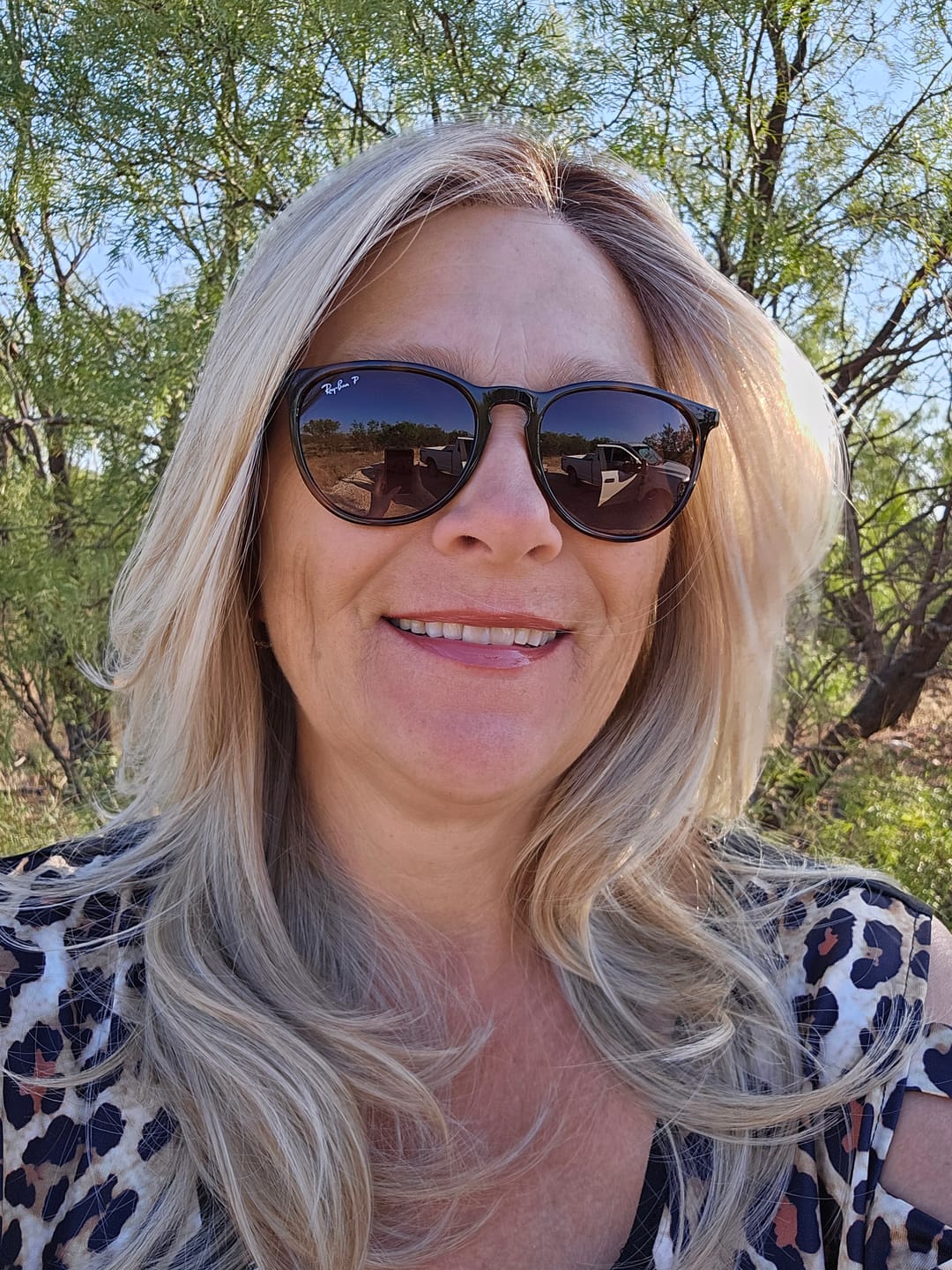 Customer photo review of EVERYDAY ELEGANCE - Buttermilk Blonde *PREORDER 8/24*
