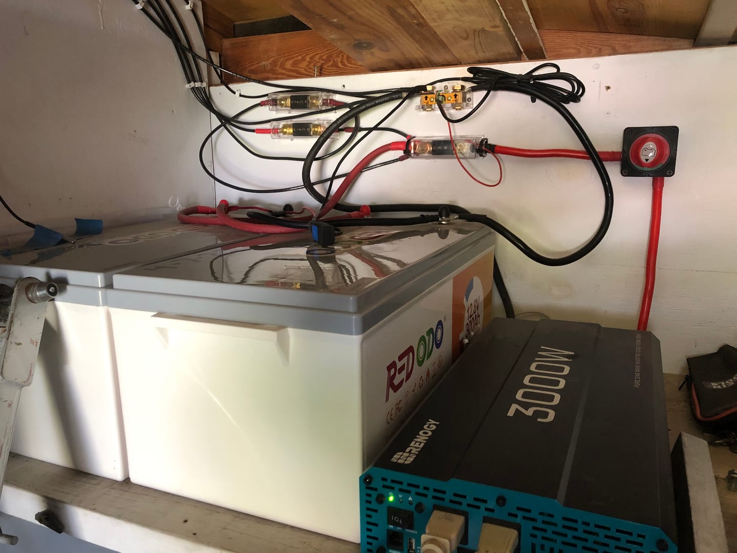 Customer photo review of 【Only $664】Redodo 12V 300Ah Lithium Battery: Large Capacity, Compact Design