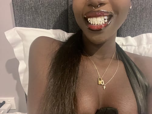 Customer photo review of 8 PIECE SILVER GRILLZ SALE
