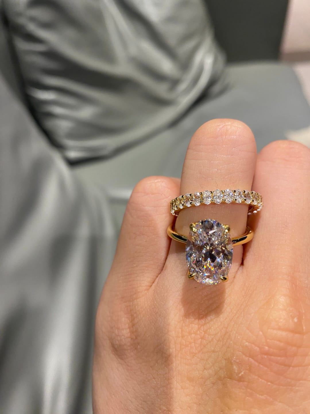Customer photo review of S925 4.5Ct Luxury Oval Cut 2PC Wedding Ring Set In Sterling Silver Stackable Rings For Everyday Wear