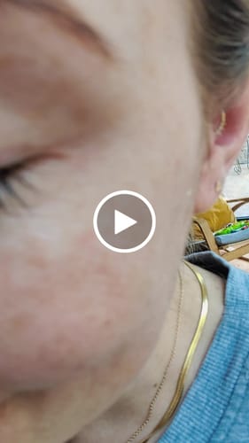 Customer video review of iGlow Lash Maximizer - Lash Serum, 3 ml