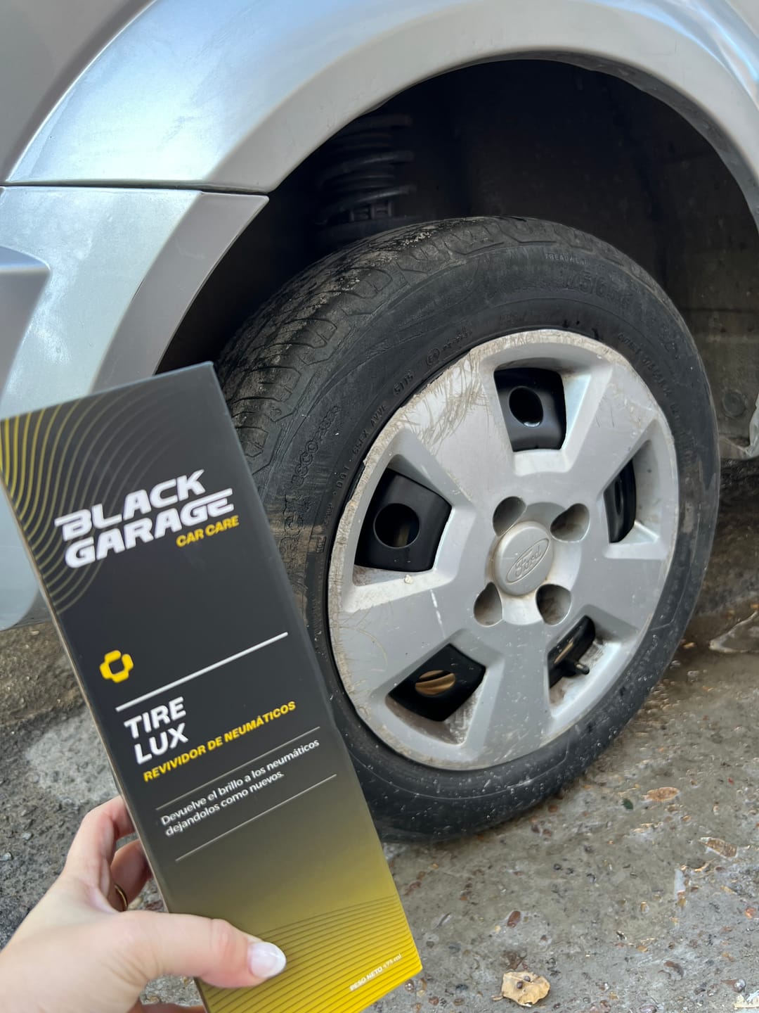 Customer photo review of Tire Luxe - Revividor de Neumáticos BLACK GARAGE