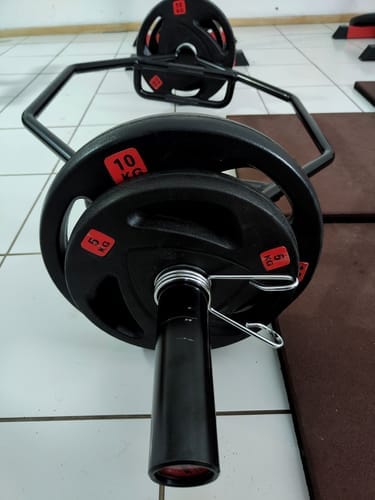 Customer photo review of Barra Hexagonal IRONSIDE Negra