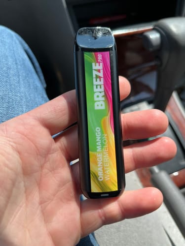 Customer photo review of Breeze Pro Disposable Vape