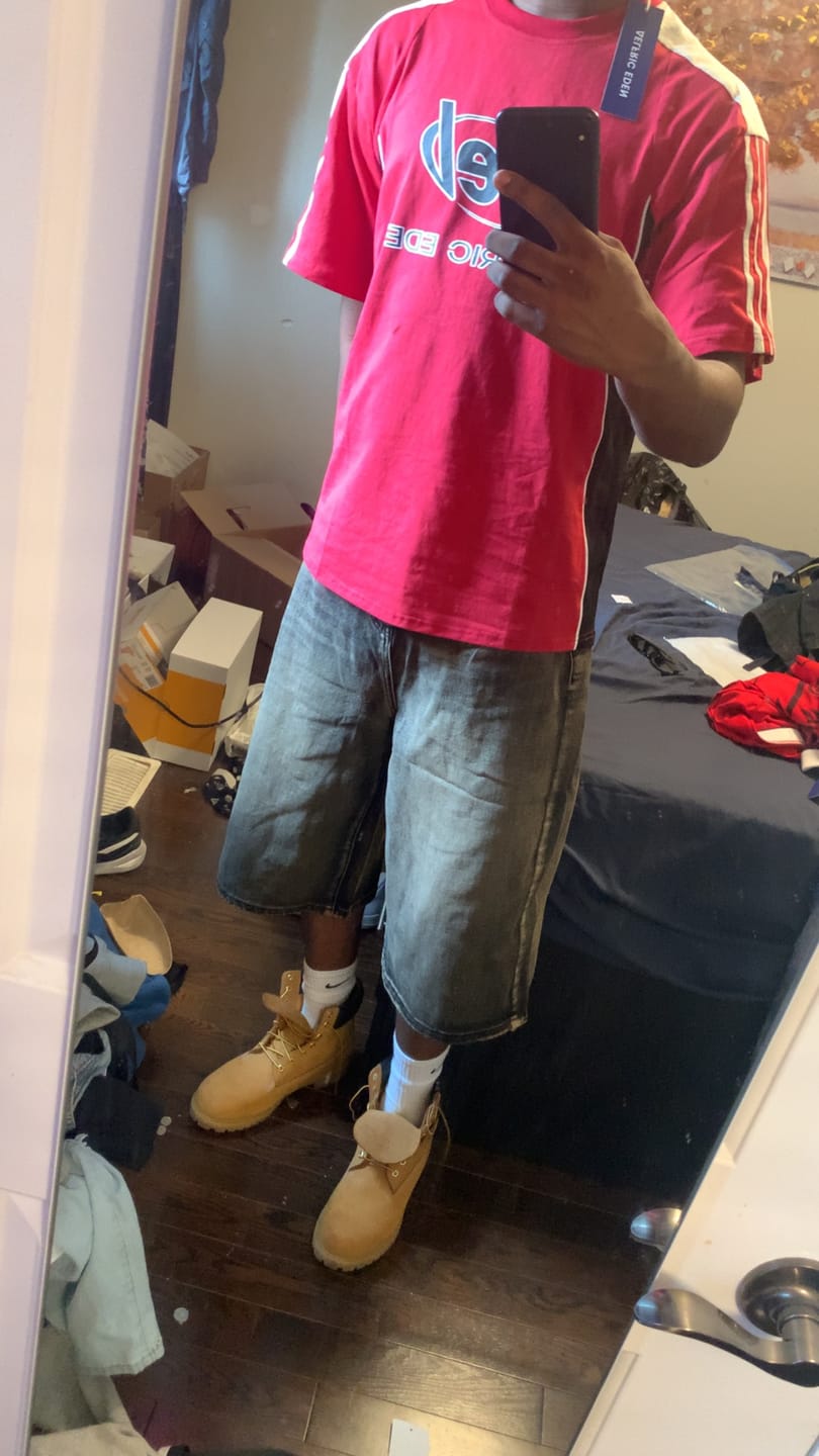 Customer photo review of Aelfric Eden Vintage Washed Longline Jorts