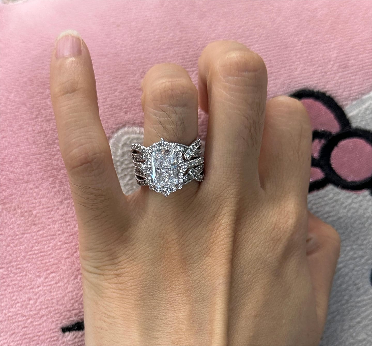Customer photo review of S925 3.0Ct Radiant Cut Black Stone/White Stone Halo Insert Wedding Ring Set For Women In Sterling Silver