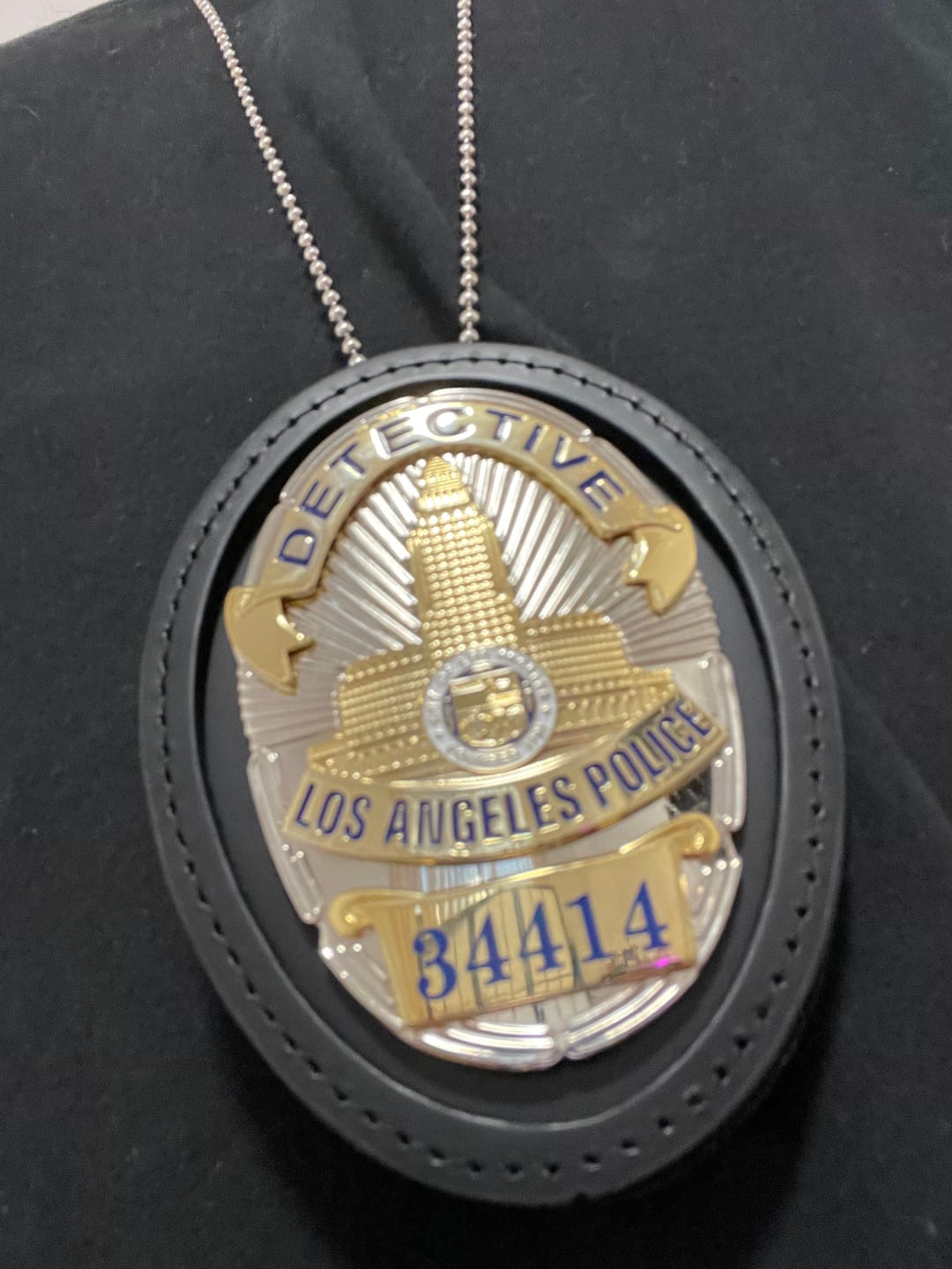 Customer photo review of LAPD Detective Los Angeles Police Badge Replica Movie Prop