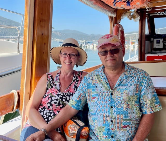 Customer photo review of Men's Boho Short Sleeve Hawaiian Shirt
