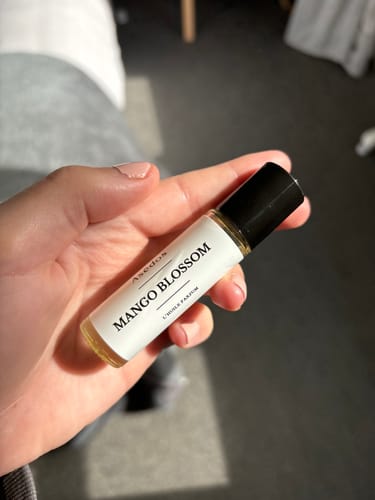 Customer photo review of MANGO BLOSSOM PERFUME OIL