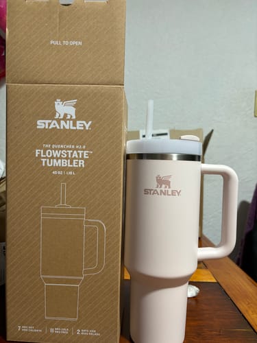 Customer photo review of Stanley Quencher H2.0 Flowstate™ Tumbler | 1.1 L