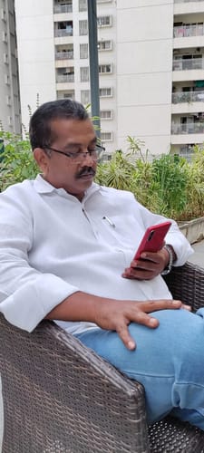 Customer photo review of AQUA Stain Free White Shirts