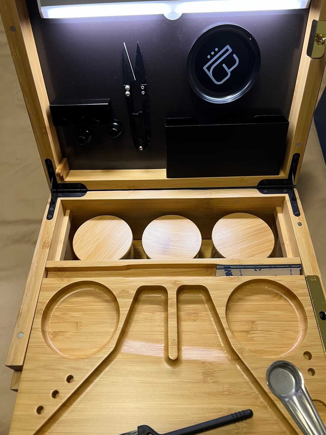 Customer photo review of DISCOVERY 2.0 Storage Stash Box with Fingerprint Lock