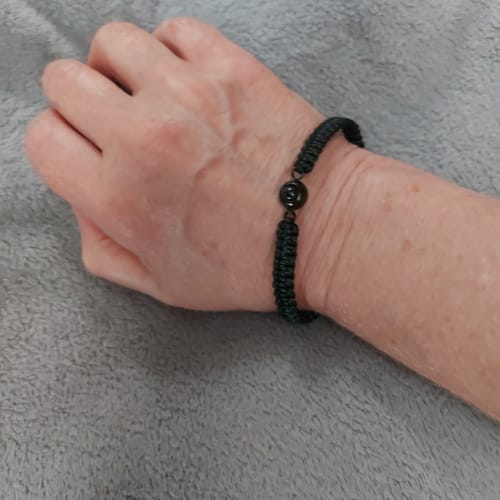 Customer photo review of Gravet Personalisiertes Armband