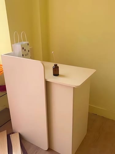 Customer photo review of Small Reception Desk Retail Counter for Checkout Wooden Reception Table