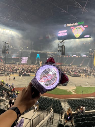 Customer photo review of Ateez Official Light Stick