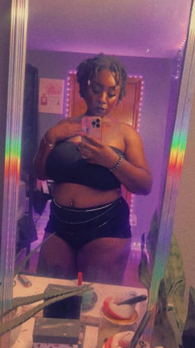 Customer photo review of Lux Blue Waist Beads