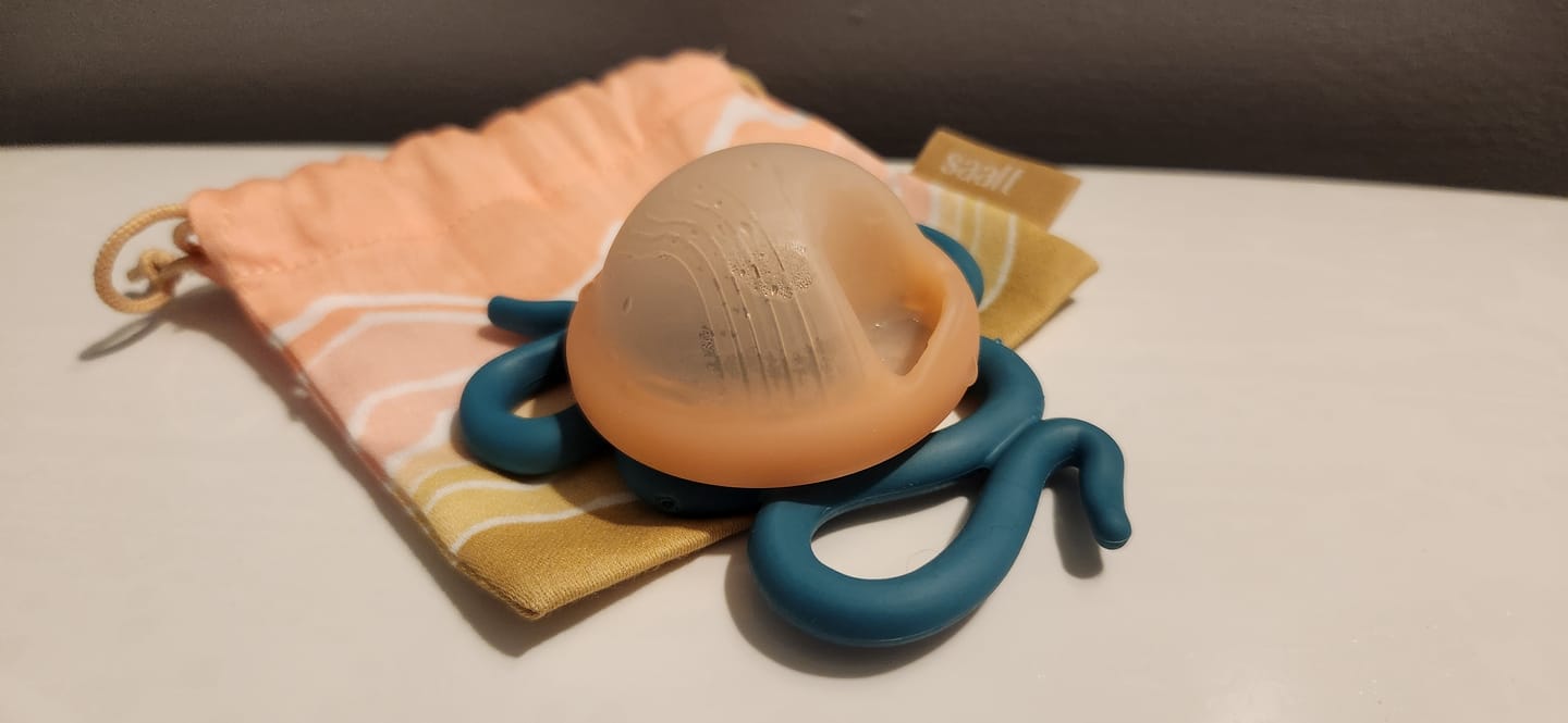 Customer photo review of Saalt Menstrual Disc