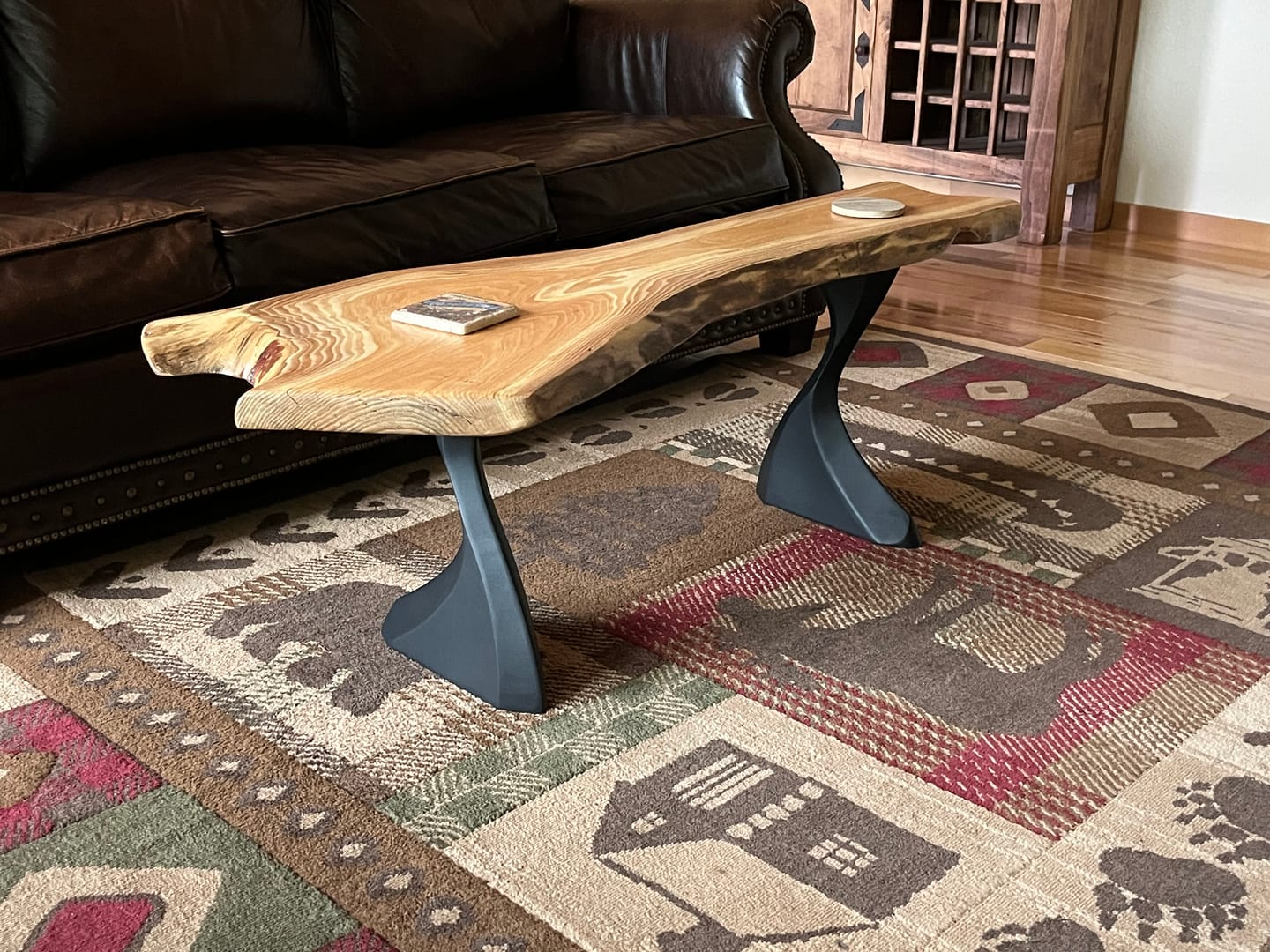 Customer photo review of Bench Legs 122 Botas 16H Minimalist Metal Furniture