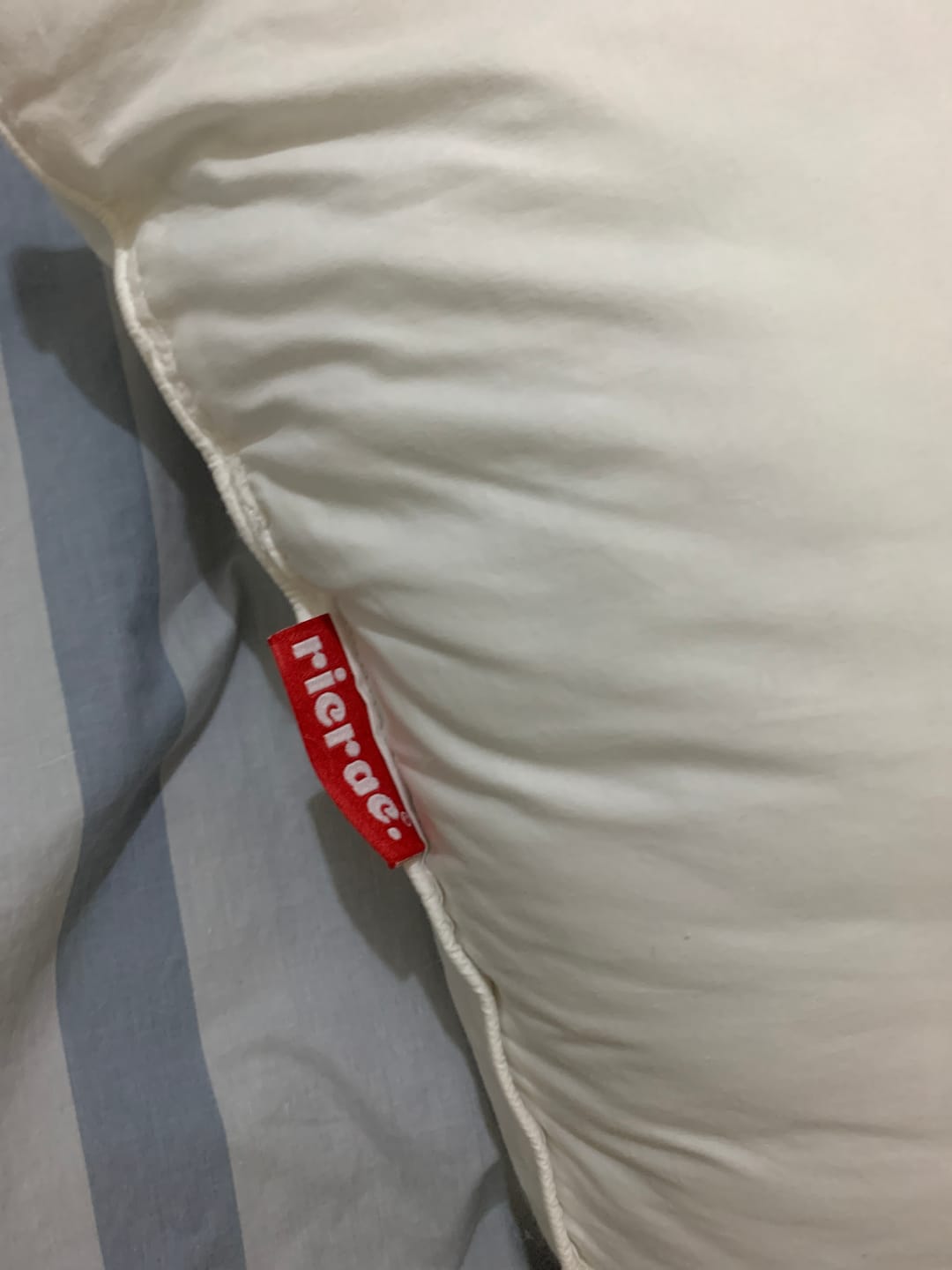 Customer photo review of Luxurious Plain Hotel Pillow