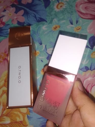 Customer photo review of O.TWO.O LIQUID BLUSH