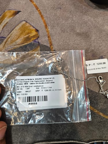 Customer photo review of Silver Floral Charm Anklet