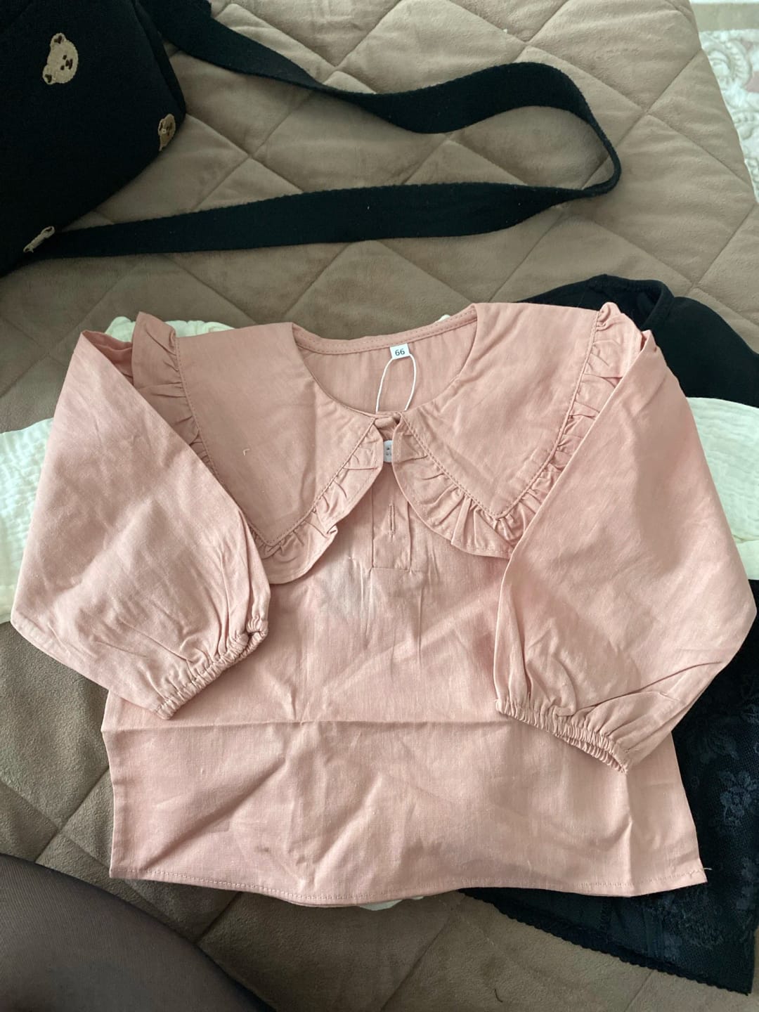 Customer photo review of Loose Peter Pan Collar Top